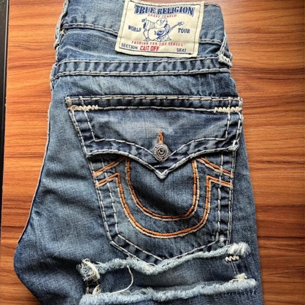 True Religion Cut Off Bermuda Denim Shorts Women's 29 Blue Flap Pocket Raw Hem
